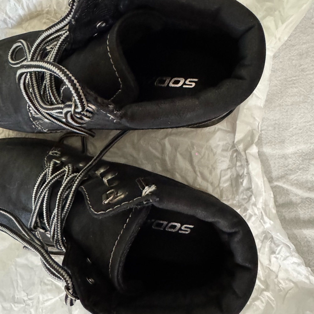 Black Lace-Up Boots